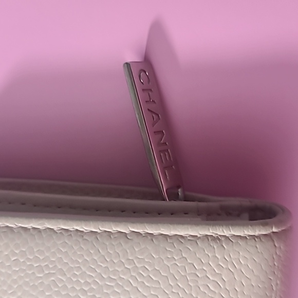 Chanel pink bifold wallet - Picture 5 of 8